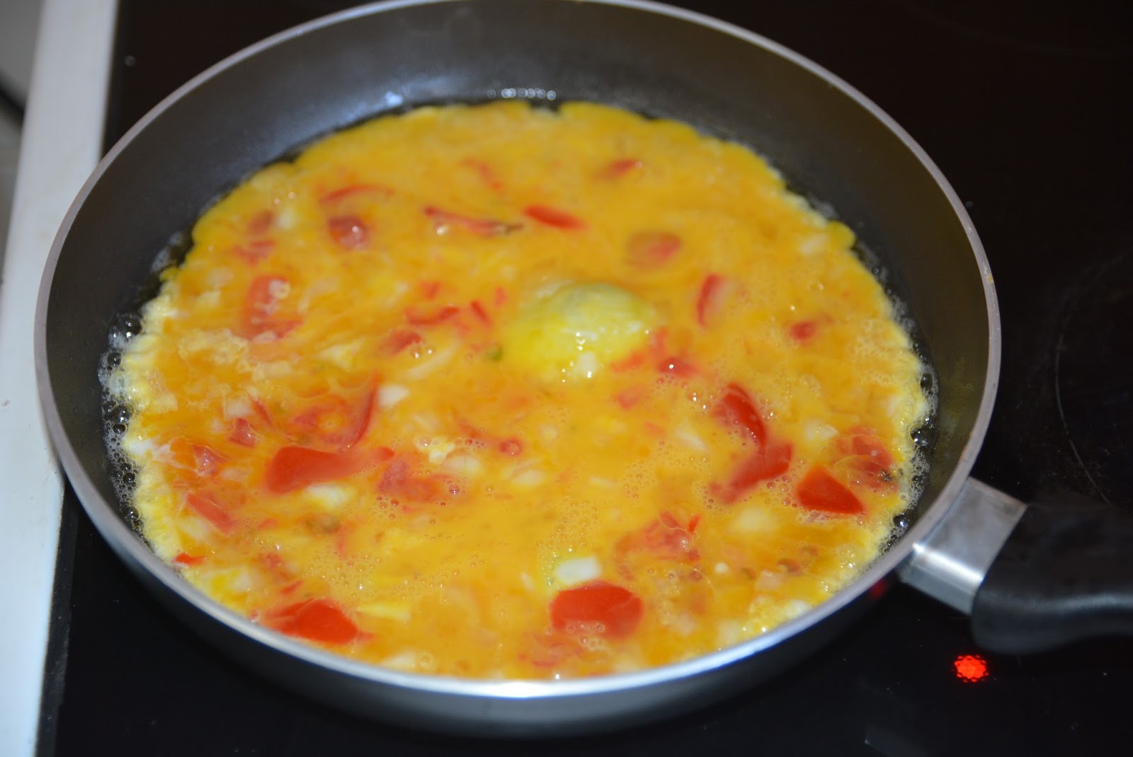 OMELETTE WITH ONIONS AND TOMATOES Macedonian Cuisine