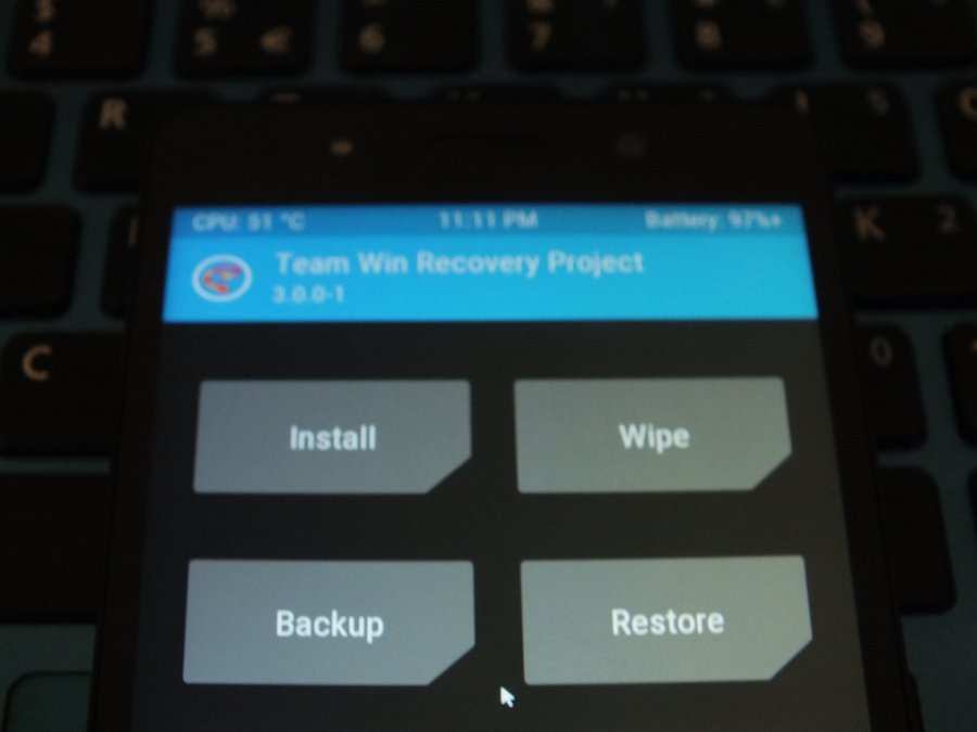 Twrp xperia. Установка тврп без пк. twrp os not installed. twrp не запускается.