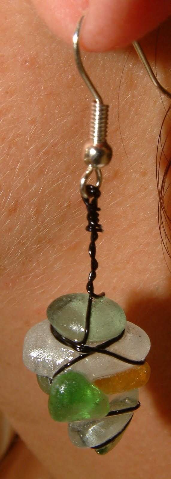 Lili petit pois Cailloux, choux, genoux, hiboux, joujoux, poux et BIJOUX