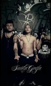 Santa Grifa con su nueva Rola (Rasta a Lo Pelon) | Mundo Rapero