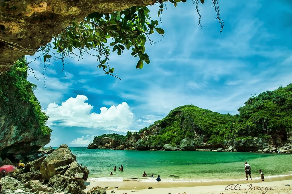 Pantai Ngrenehan gunungkidul Paduan wisata menakjubkan bersama para nelayan