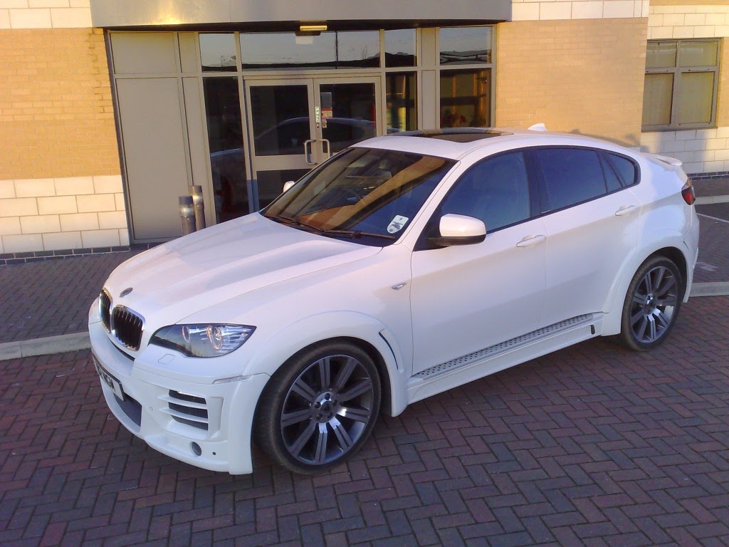 White x6. BMW x6 e72 White. BMW x6 e71 3.0d. BMW x6 Tuning белый. BMW e71 White.