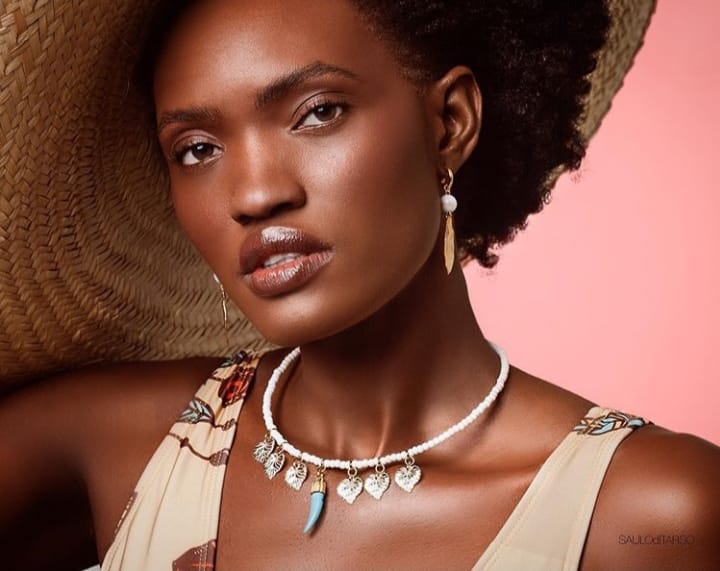 Modelo/atriz que é africana, Benazira Djoco lança sua própria marca no Brasil