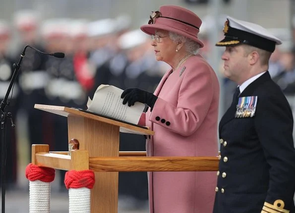 Queen Elizabeth attended the decommissioning ceremony for HMS Ocean. Queen wore pink coat and hat