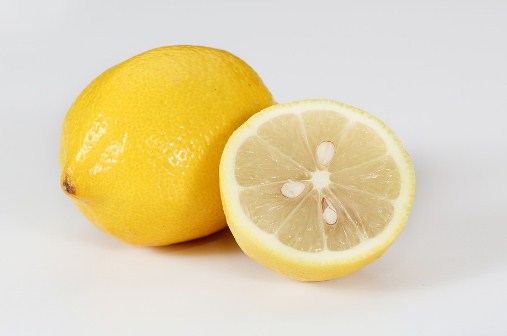 Minum Air Lemon 7 Hari Berturut-turut