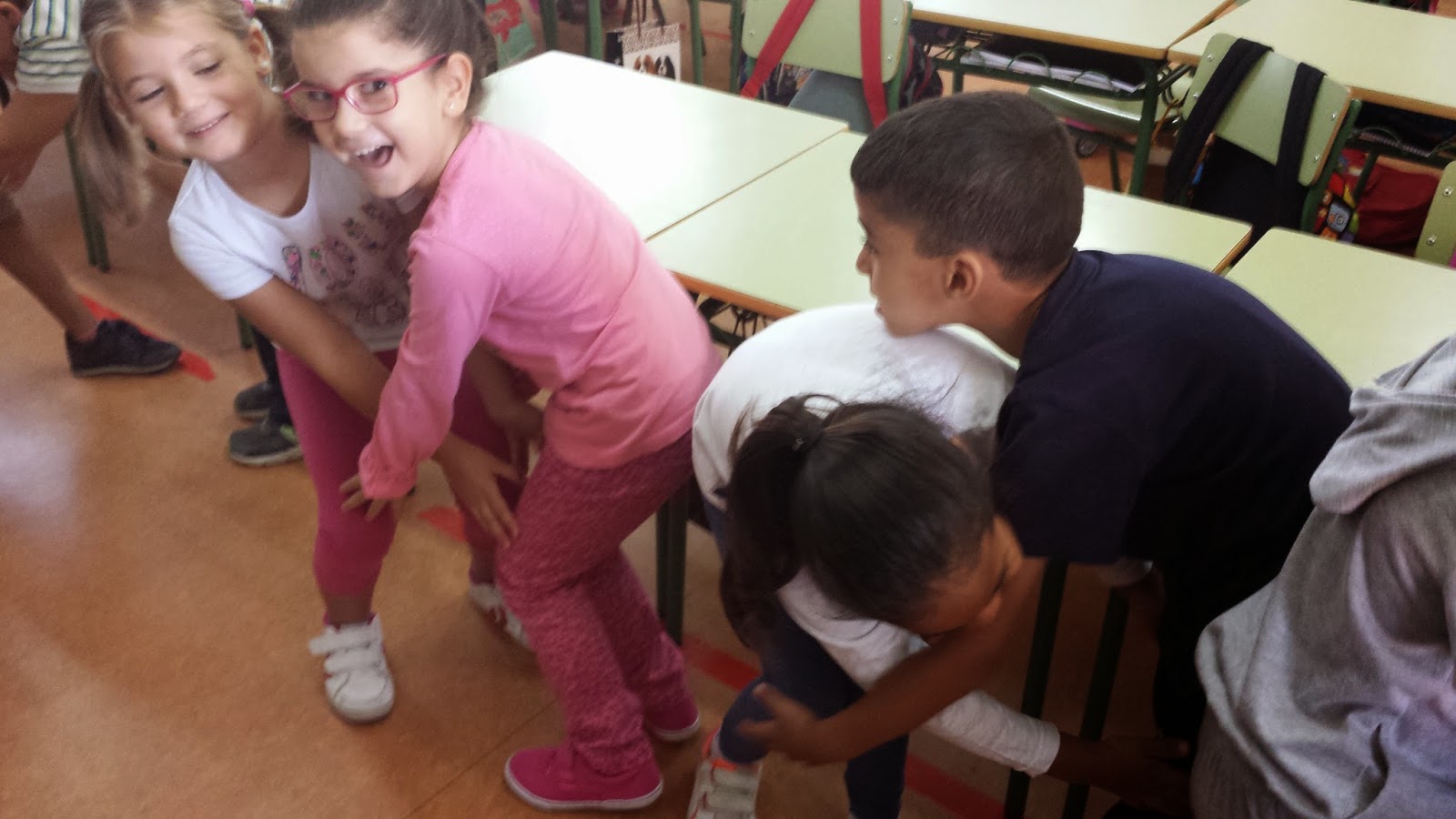 Bilingual Project Work in pairs (Parts of the body)