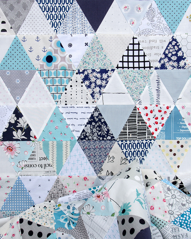 Triangles and More Triangles! An Equilateral Triangle Quilt | © Red Pepper Quilts 2017