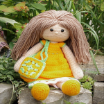 http://lucy.lucyscreativecrafts.co.uk/free-pattern-primrose