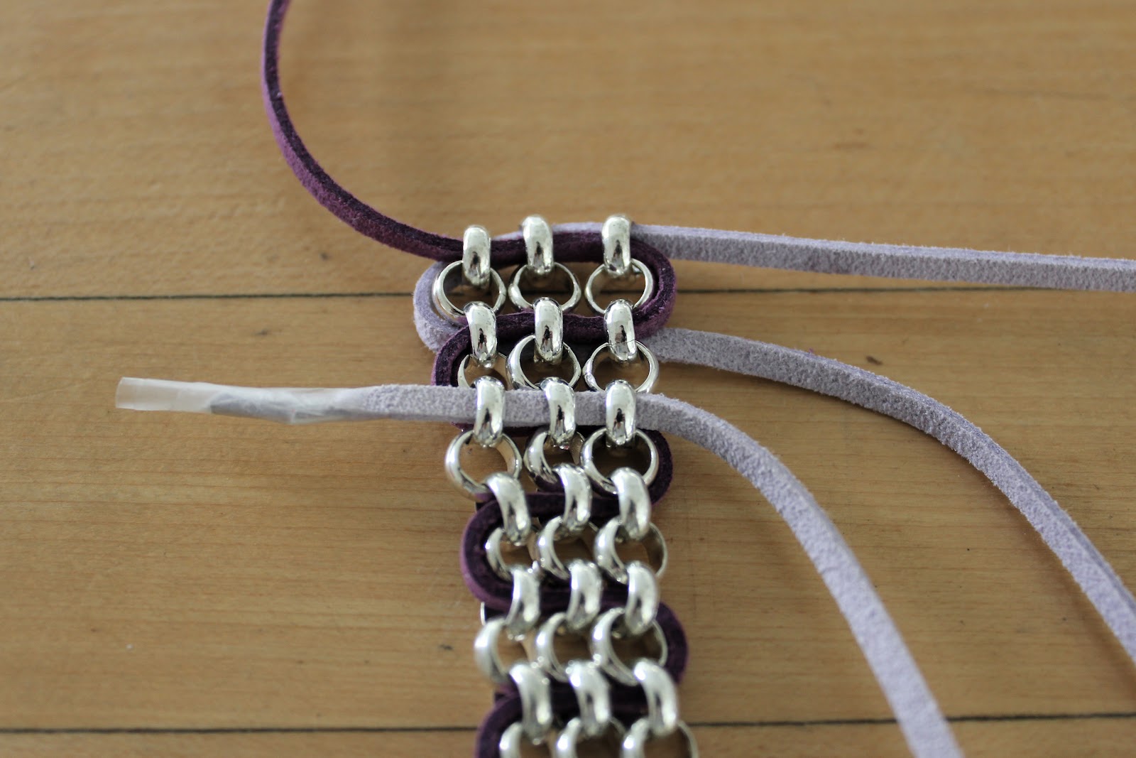 Moda File: DIY TRIPLE CHAIN AND LEATHER BRACELET