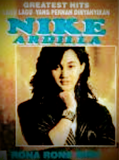 nike ardilla rona rona biru