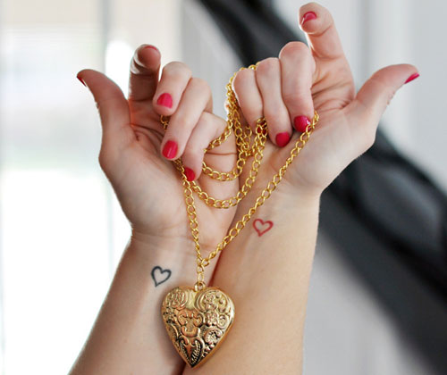 Tatuajes de corazones: significado y diseños - Belagoria | la web de