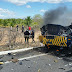 <center>Grupo explode cofre e ateia fogo em carro-forte entre Floresta e Petrolândia</center>