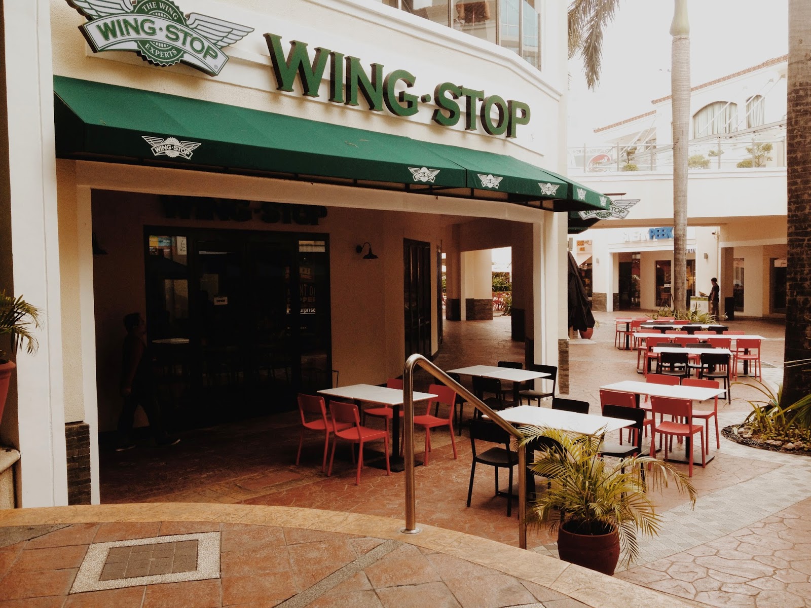 Wingstop, Eastwood Nheng's Wonderland