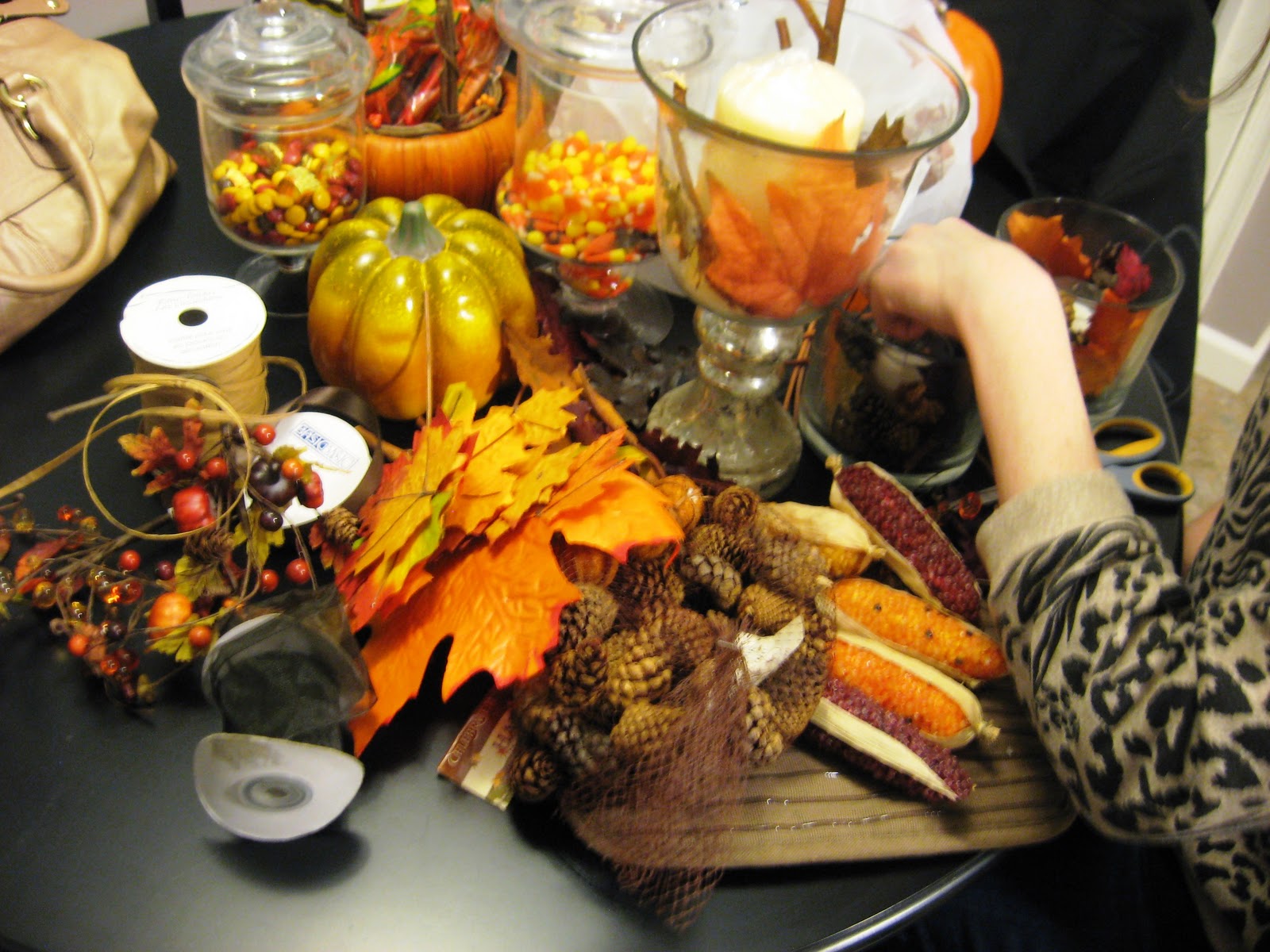 PinsterSisters: Thanksgiving Centerpiece