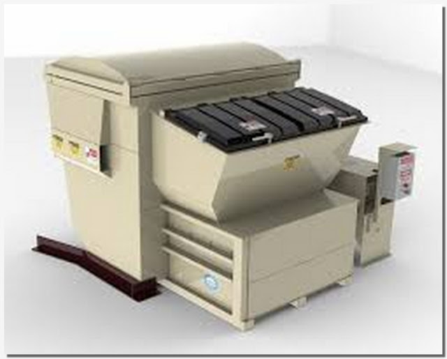 Portable commercial trash compactor