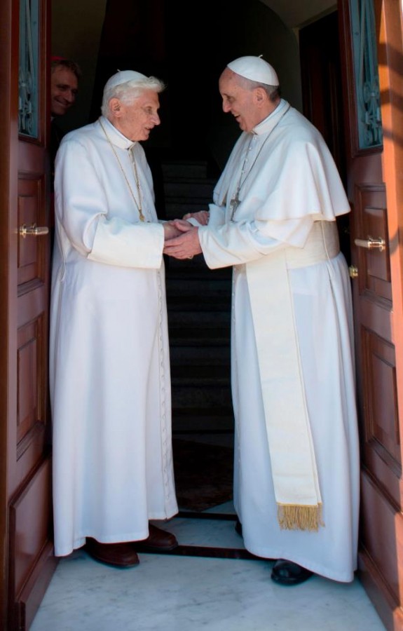 Da Mihi Animas Pope Francis Welcomes Benedict Back To Vatican