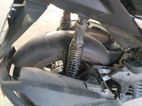 Dè con nối thêm chắn bùn chính hãng Yamaha NVX