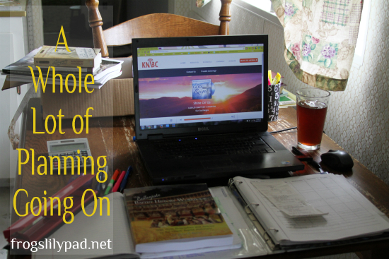 Planning and a Roundup of Homeschool Links l frogslilypad.net