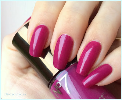 no7-foxglove-stay-perfect-nail-colour