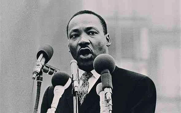 Martin-Luther-King-Jr-biography-life-story-قصة-حياة-مارتن-لوثر-كنج