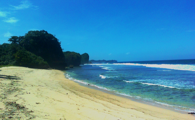 Pantai Seling Ombo 