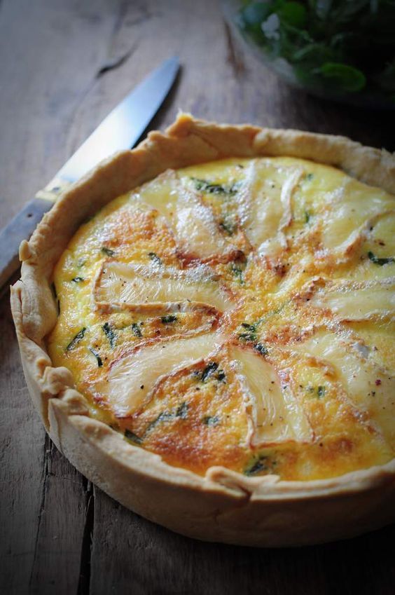Quiche Camembert lardons repas gourmand