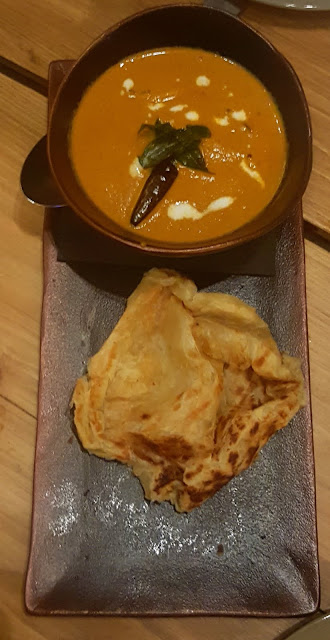 food blogger dubai hitchki indian fusion mangalore chicken curry