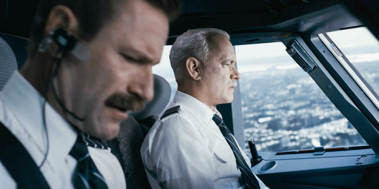 Movie Review Sully (2016) The Ace Black Movie Blog