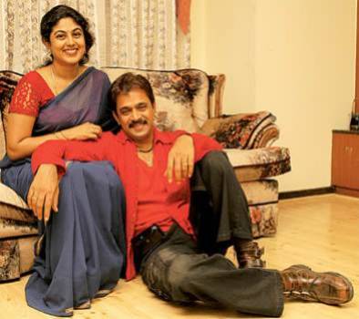 Telugu Actor Sivaji Family Photo