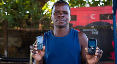 Mobile phone seller Mobile phone seller