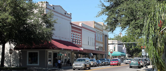 Collins Street / US 92 Collins Street / US 92