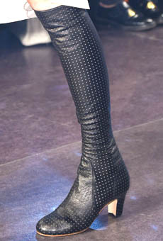 Model sepatu wanita Paris over the knee booties Vivienne 2016 Model Sepatu Wanita Paris Trend 2016