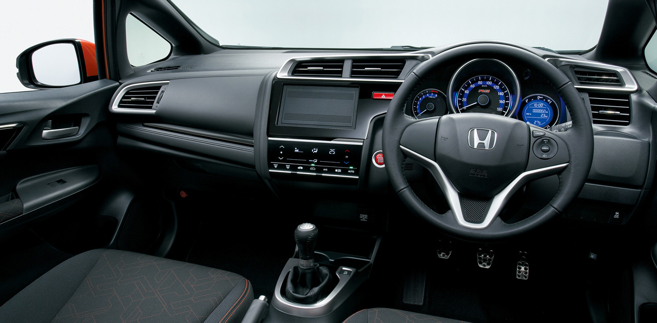 Honda fit hybrid gp5 2014 user manual Honda fit hybrid gp5 2014 user manual