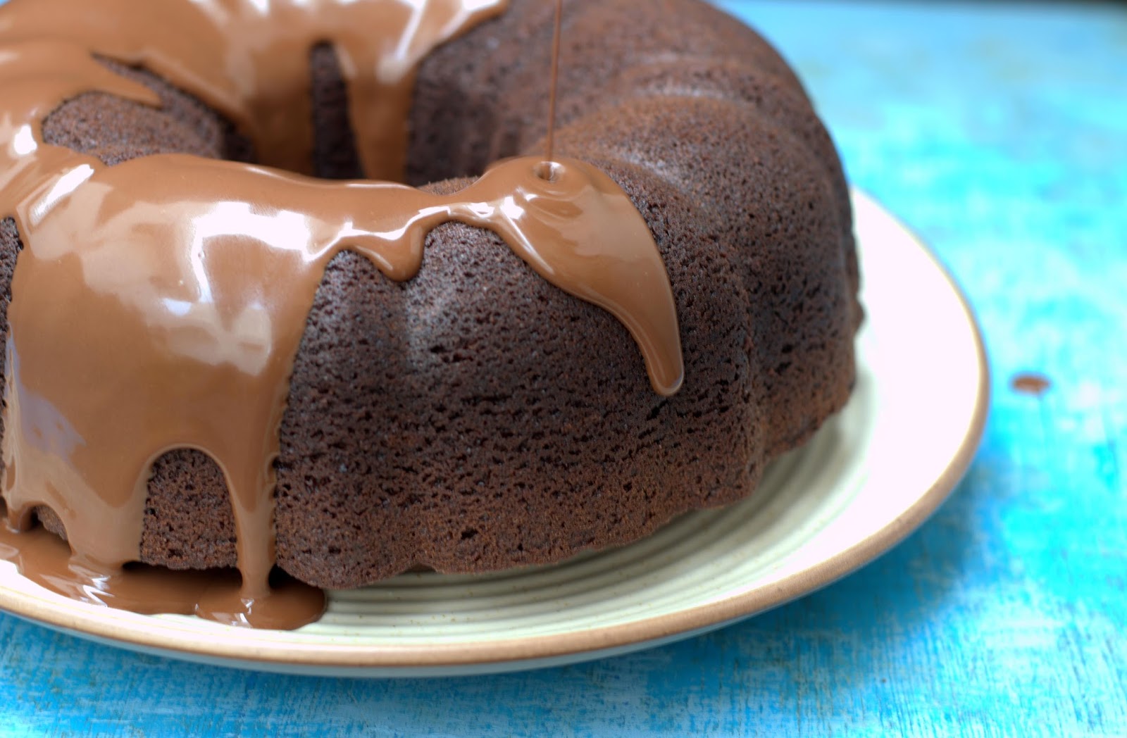 Cakes & More Easy Dark Chocolate Bundt Cake It Can't Get Easier Than
