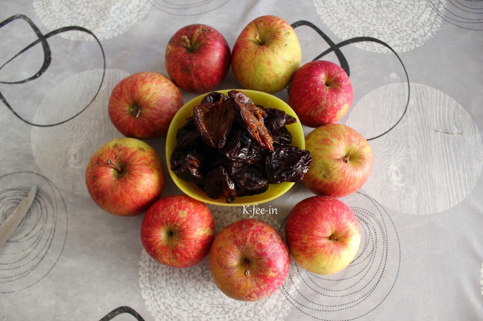 La compote de pruneaux à partir de 4/6 mois. MiniBonheur