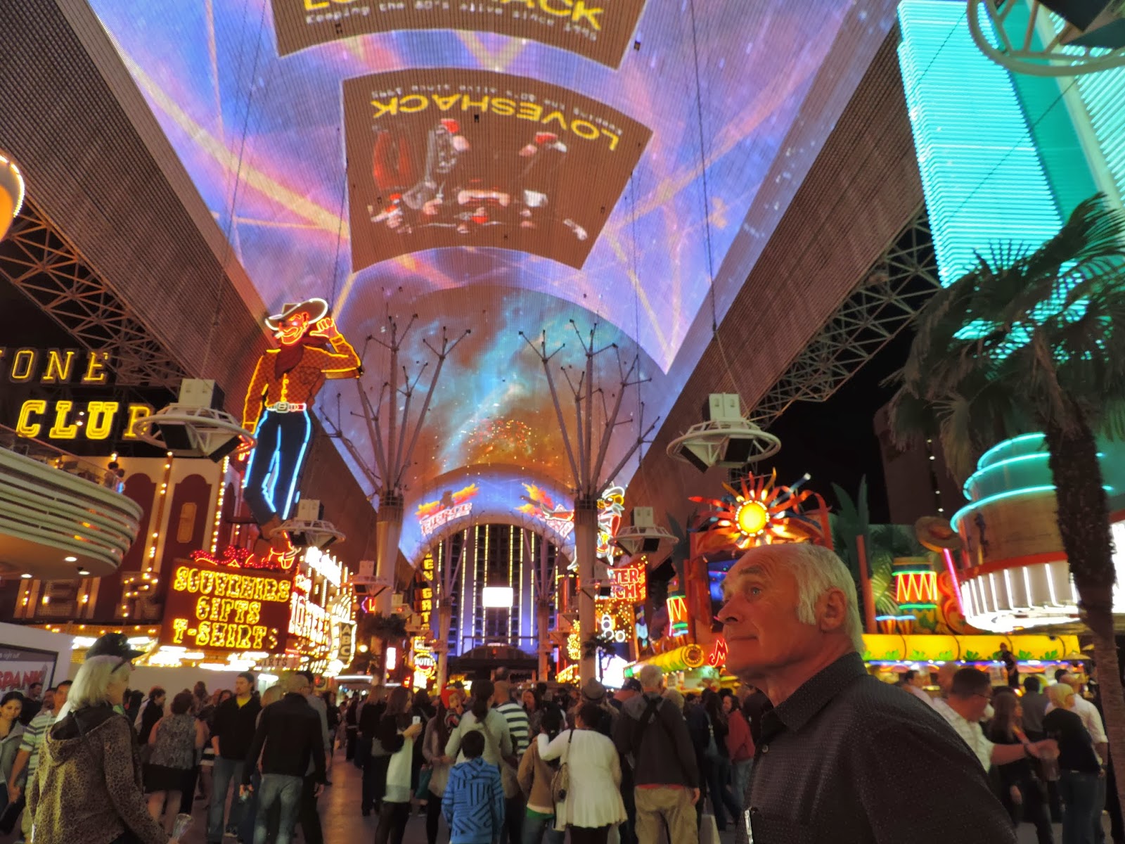 2015-travels-fremont-street-experience-las-vegas