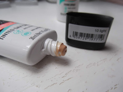 you better work! tinted day cream essence