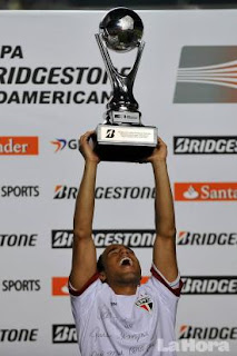   Sao Paulo campeón de la Copa Sudamericana 2012 en final accidentado