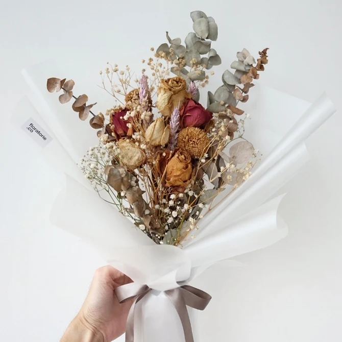 dried-flower-bouquet