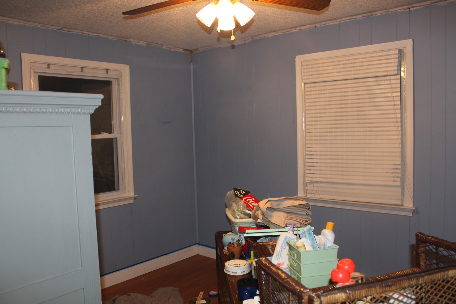 Remodelaholic Rustic Pallet Wood Ceiling Tutorial