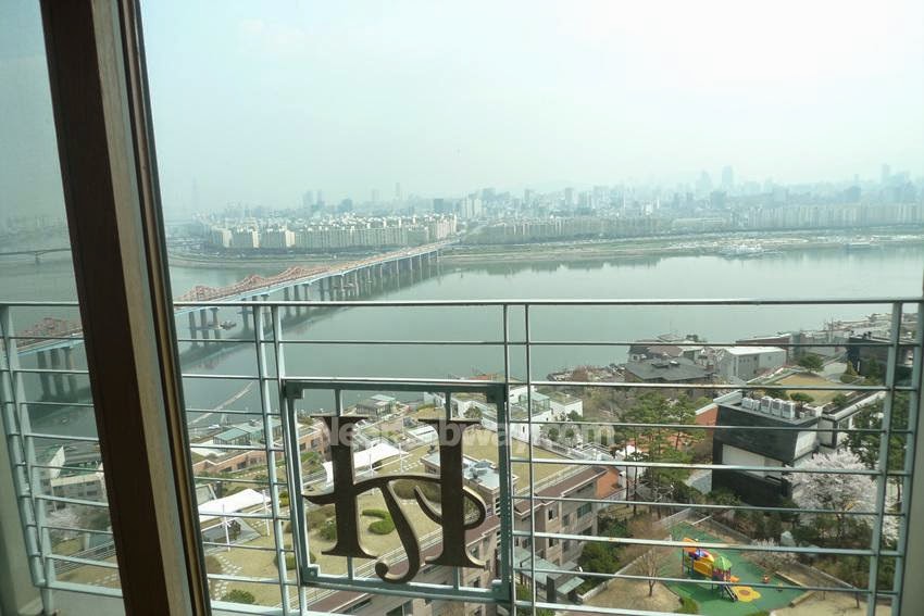 Lease Vs Rent >> Seoul Apartment: Hilltop Treasure on high floor, Great river view / Hannam-dong, Yongsan-gu, Seoul Lease Vs Rent >> Seoul Apartment: Hilltop Treasure on high floor, Great river view / Hannam-dong, Yongsan-gu, Seoul