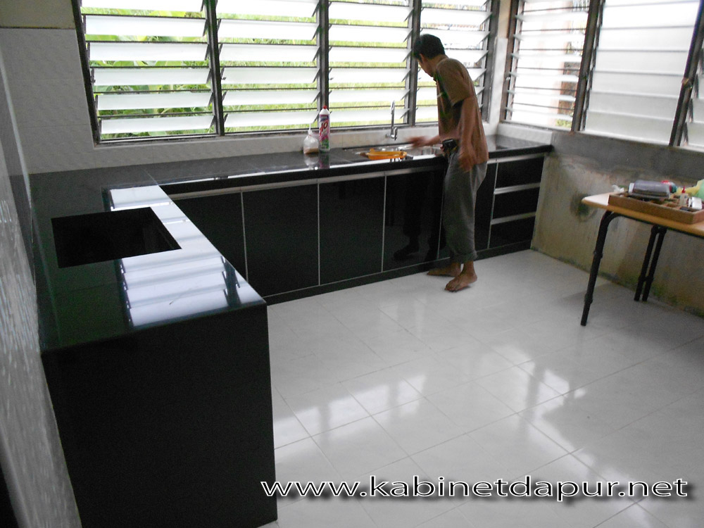 Projek Kabinet Dapur Di Taman Bunga Raya Jitra Kedah Ini Kerana Frame Tingkap Nako Terlalu Rendah Bawah Dari Paras Standard Top Kabinet Jadi Satu Baris Telah Di Buang