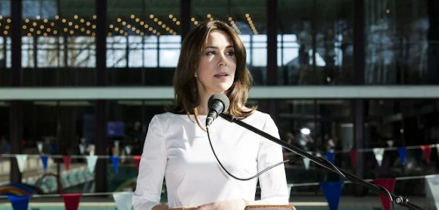 HRH Crown Princess Mary as patron of Danish Swimming gives a speech at the launch event in Kildeskovshallen