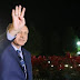 Γιατί ο Ρ.Τ.Ερντογάν χαιρετά με τέσσερα δάχτυλα; Ο συμβολισμός και το μήνυμα που στέλνει στον κόσμο