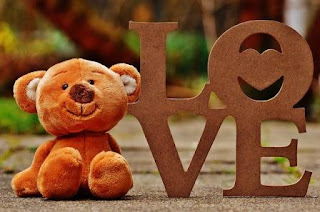 Puisi Cinta Bahasa Inggris Love is Karya Shofiafarra Puisi Cinta Bahasa Inggris Love is Karya Shofiafarra