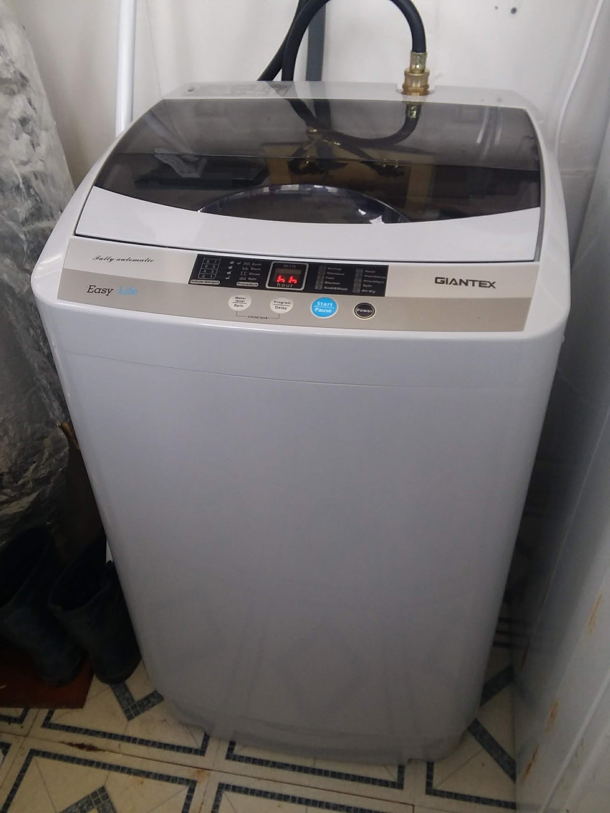 Through a Glass, Darkly: My Giantex Easy Life Washing Machine