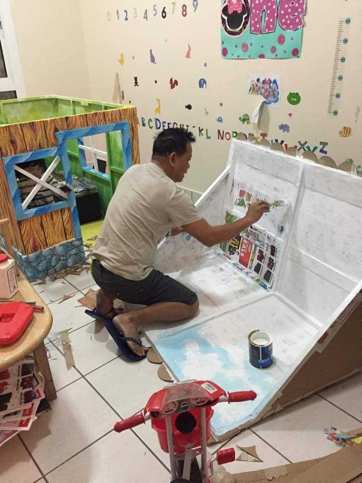 How Filipino GrandPa Turned Used Cardboard into Adorable Playhouse