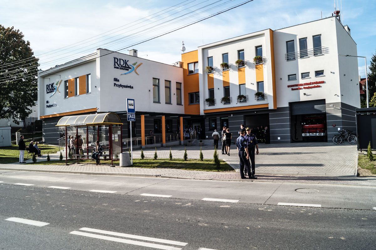 Otwarcie_Rzeszowskiego_Domu_Kultury_na_Osiedlu_Przybuszowka_w_Rzeszowie Otwarcie_Rzeszowskiego_Domu_Kultury_na_Osiedlu_Przybuszowka_w_Rzeszowie