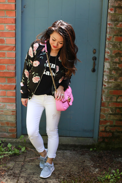 Sneakers Style: Bomber Jacket and Nike Sneakers Sneakers Style: Bomber Jacket and Nike Sneakers