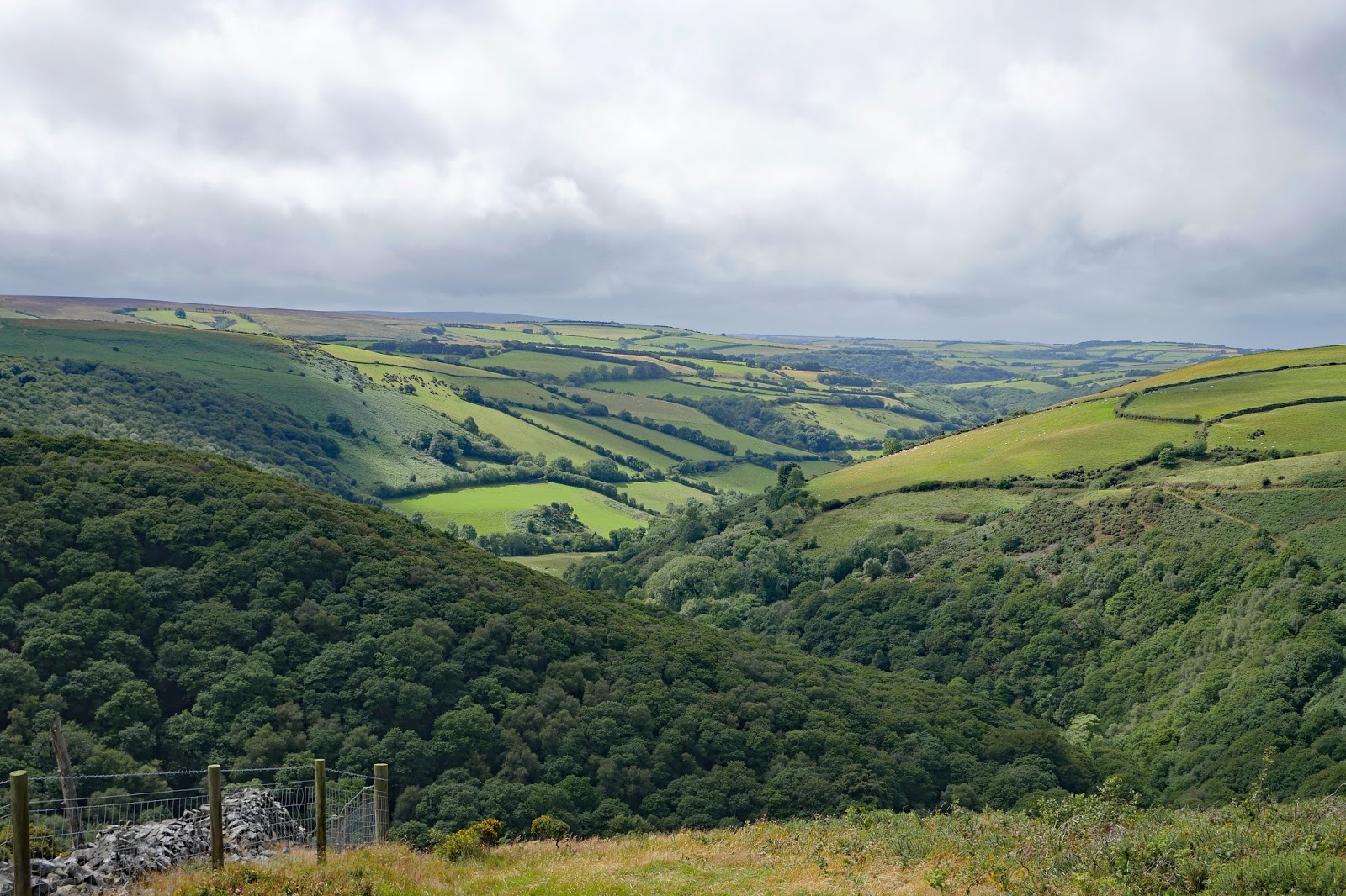 Walking in the country County Gate to Porlock Weir (South West Coast Path 102)